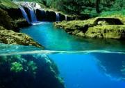 九寨沟跟团好还是自由行好？